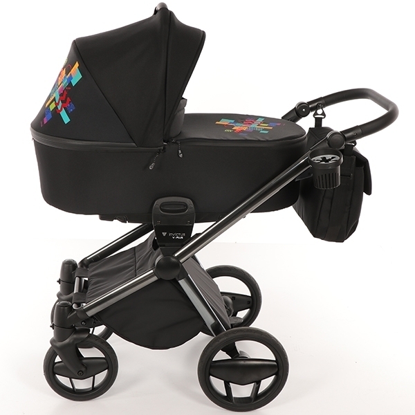 Детская коляска Invictus V-Plus 3 в 1 фото 4