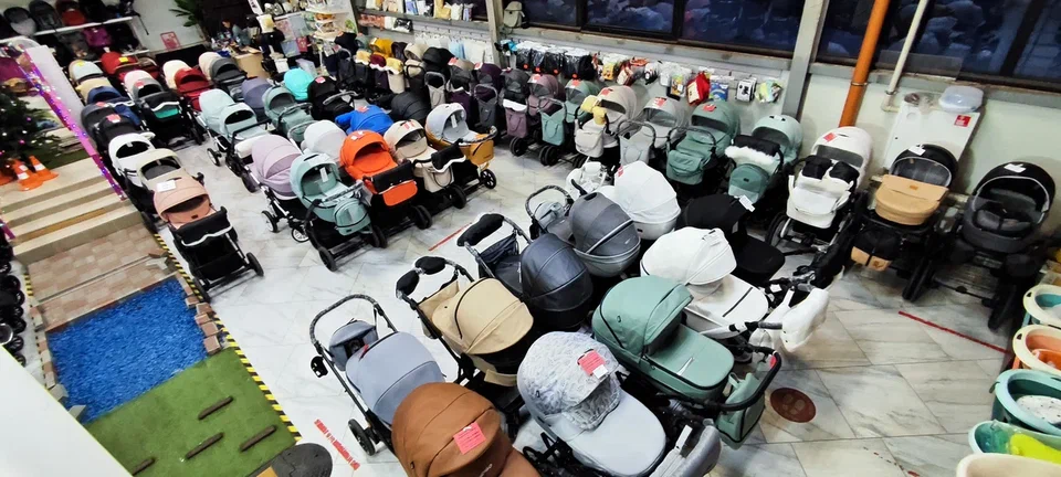 Как выбрать первую коляску, если в магазине десятки моделей