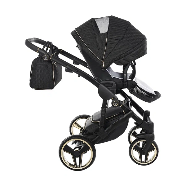 Детская коляска Junama Diamond Mirror V2 3 в 1 на черной раме фото 4