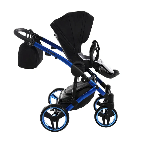 Детская коляска Junama Diamond Individual V2 3 в 1 на цветной раме фото 10