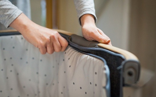 Приставная колыбель Tutti Bambini Cozee с колесами фото 9