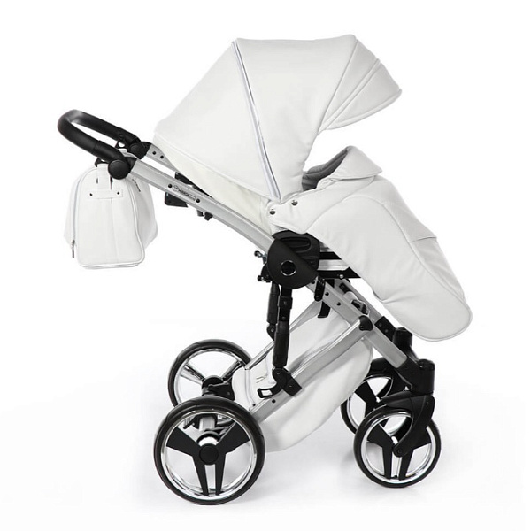 Детская коляска Junama Diamond Mirror Satin V2 3 в 1 на серебряной раме фото 5